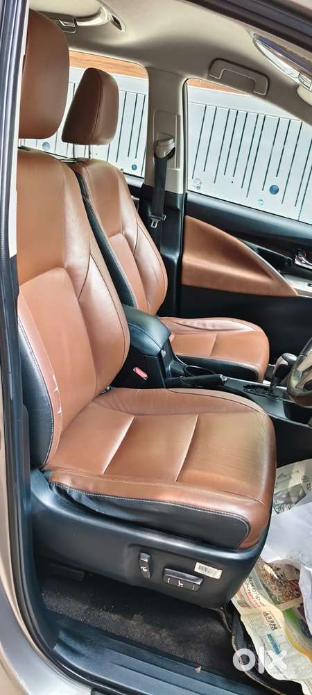 Toyota Innova Crysta 2.8z Automatic, 2016, Diesel