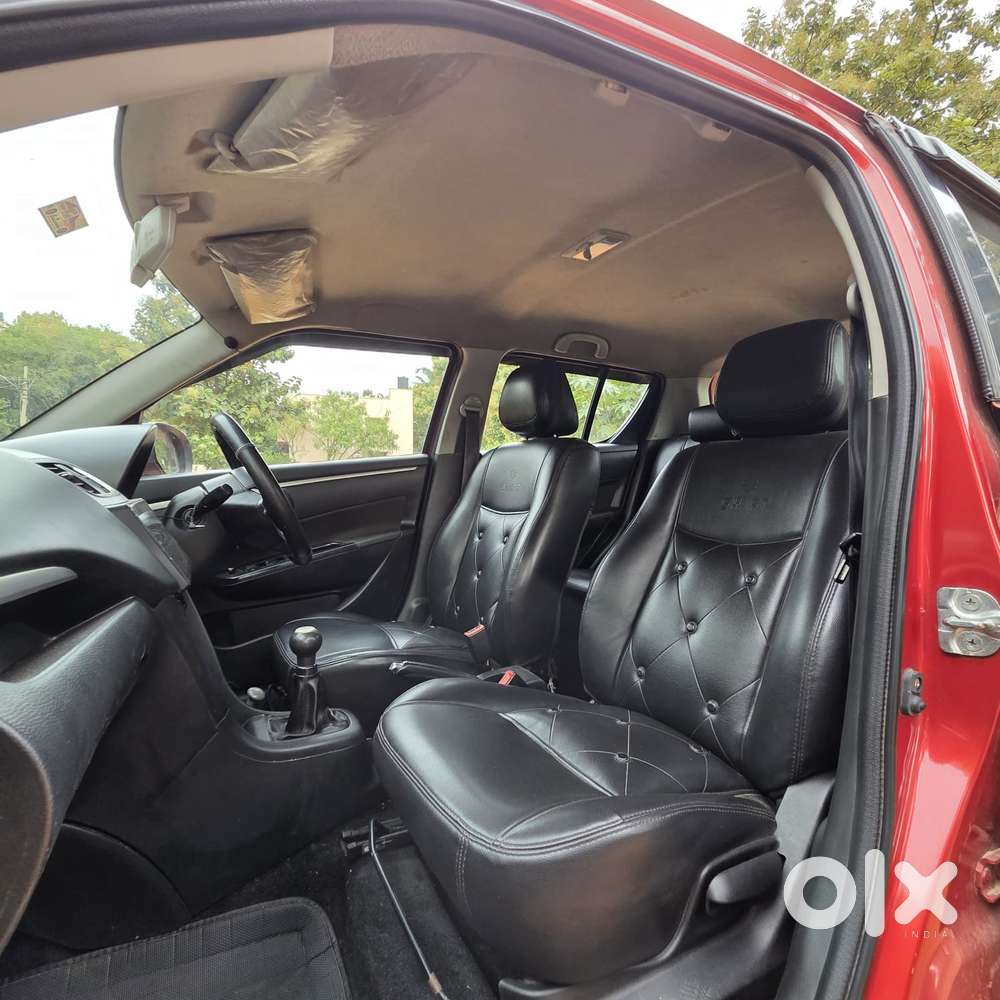 Maruti Suzuki Swift Vxi Abs Bsiv, 2013, Petrol