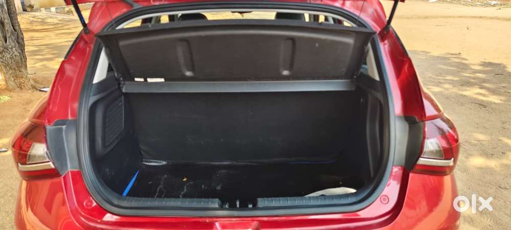 Hyundai I20 Asta (o) 1.2 Mt, 2022, Petrol