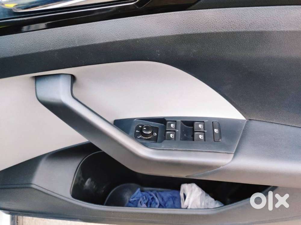 Skoda Kushaq 1.0 Tsi Style, 2022, Petrol