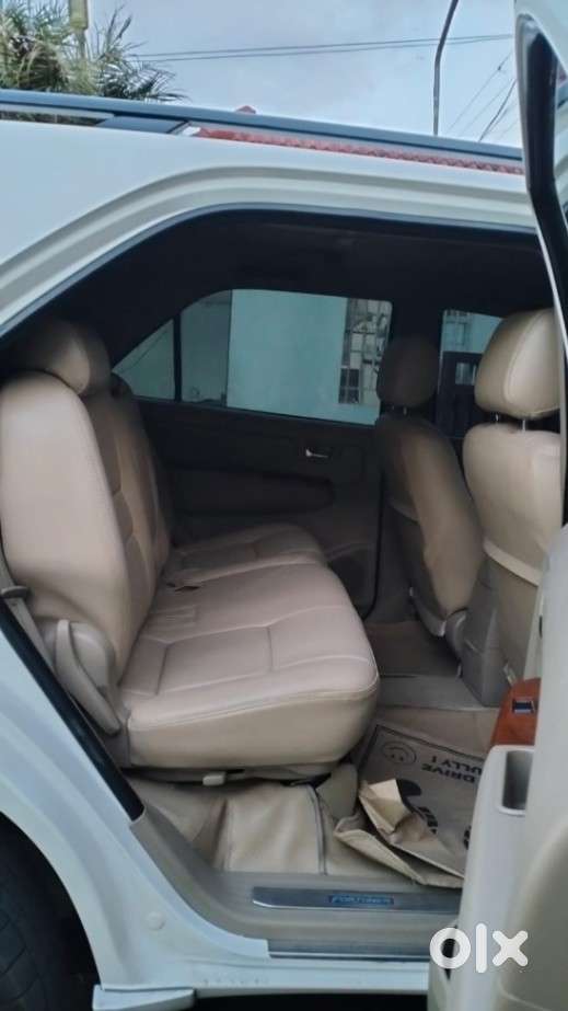 Toyota Fortuner 3.0 4x4 Manual, 2011, Diesel