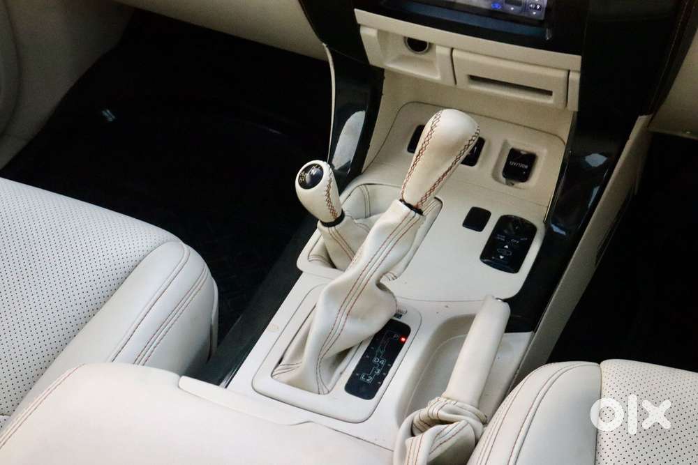 Toyota Land Cruiser Prado Vx, 2012, Petrol