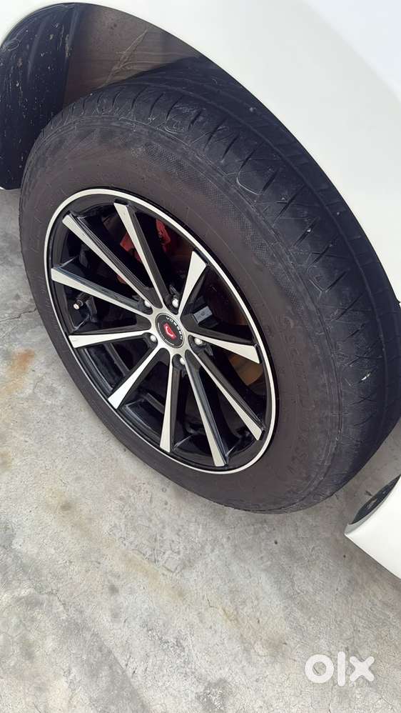 Toyota Innova Crysta 2.4 Gx 7-seater