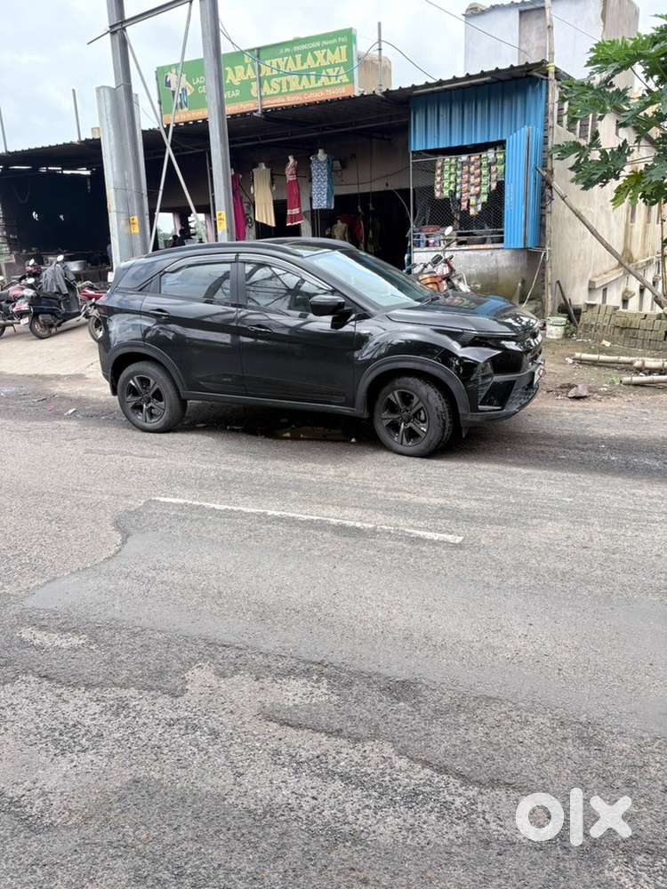 Tata Nexon 2024 Petrol Single Hand Driven Showroom Condition Interior