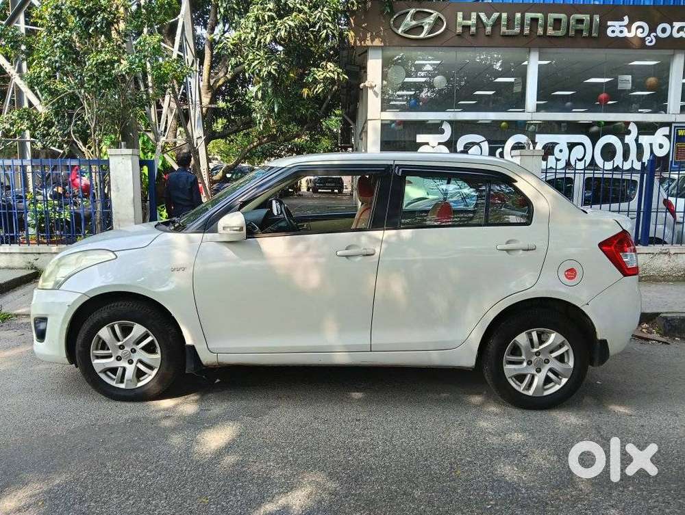 Maruti Suzuki Dzire 1.2 Zxi, 2013, Petrol
