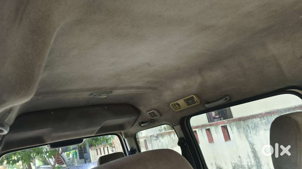 Maruti Suzuki Versa Dx 8 Seater, 2005, Petrol