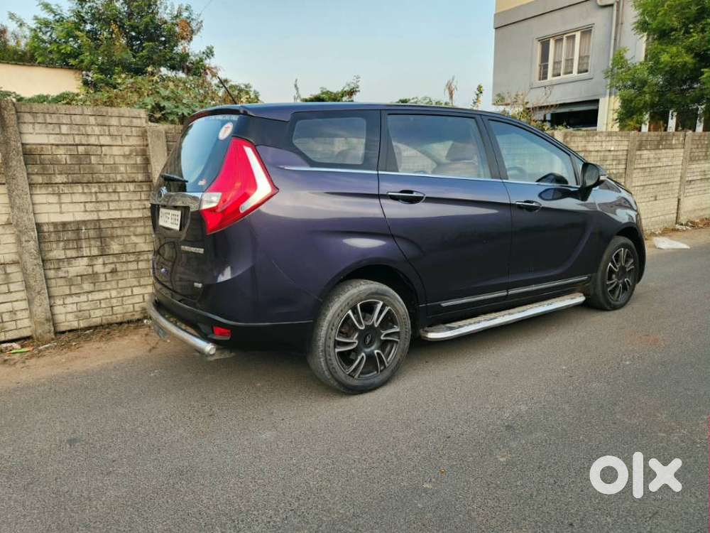 Mahindra Marazzo M8, 2019, Diesel