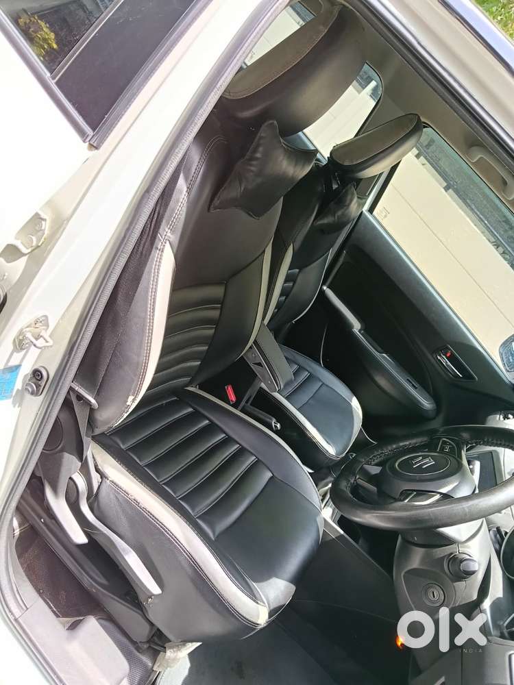 Maruti Suzuki Swift Vxi + Manual, 2022, Petrol