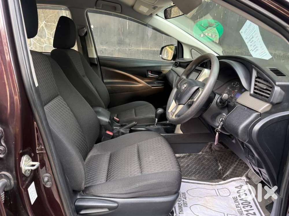 Toyota Innova Crysta 2.8 Gx At 8s, 2017, Petrol