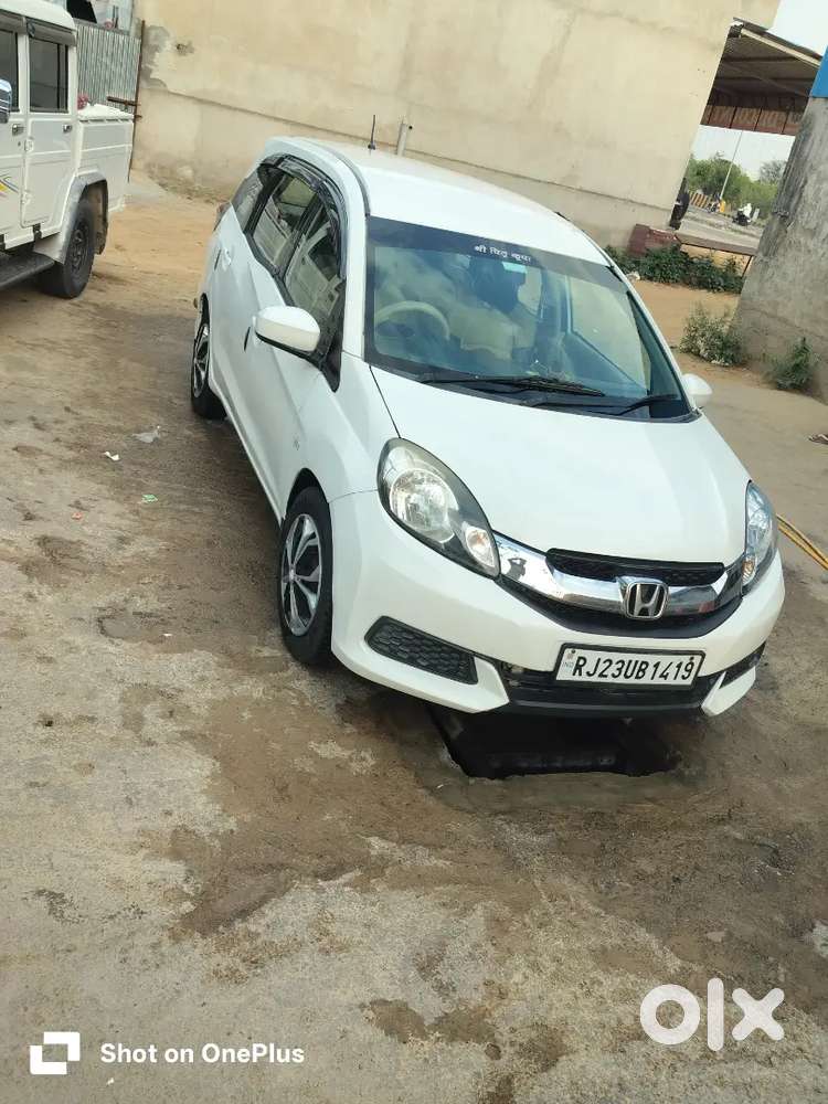 Honda Mobilio 2015 Model