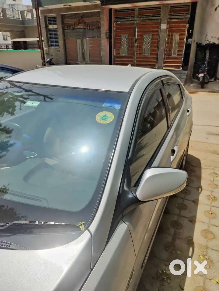 Hyundai Verna 2011 Petrol Well Maintained | Dl Number