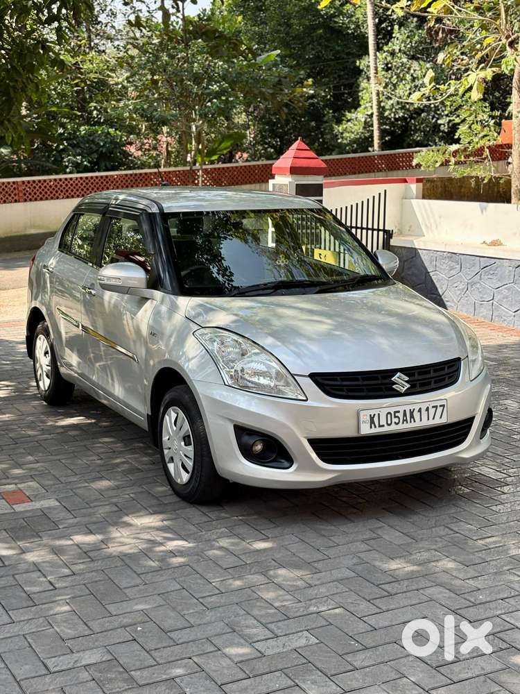 Maruti Suzuki Swift Dzire 1.2 Vxi Bsiv, 2014, Petrol