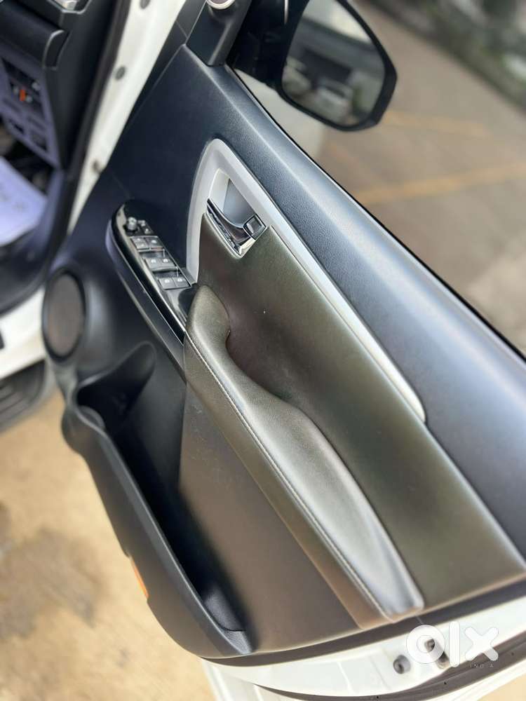 Toyota Fortuner 4x4 Manual Limited Edition, 2018, Diesel