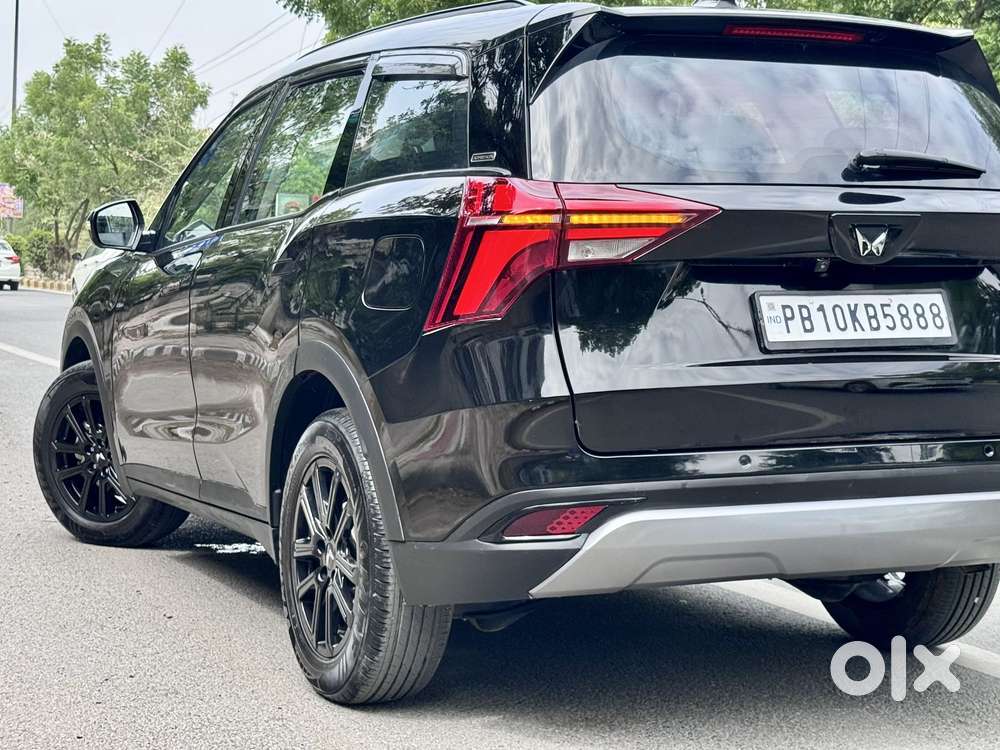Mahindra Xuv700 2.2 Ax 7 Diesel At Str, 2025, Diesel