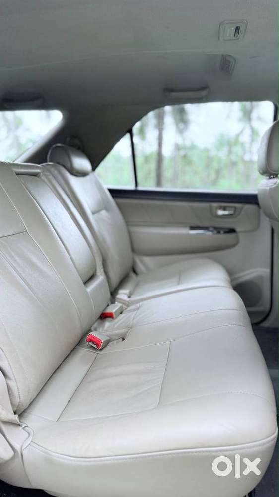 Toyota Fortuner 4x2 At, 2015, Diesel