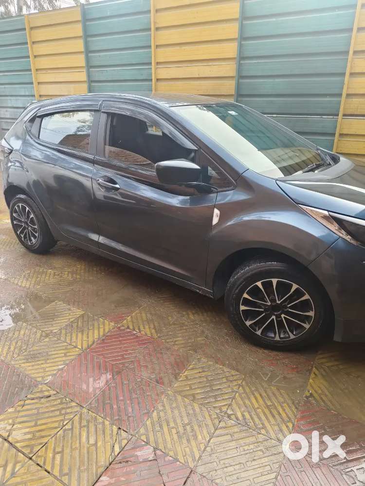 Tata Altroz 1.2 Xe 2020 Petrol Manual