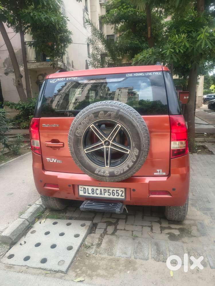 Mahindra Tuv 300 T8 Amt (automatic), 2017, Diesel