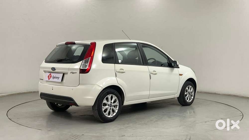 Ford Figo 1.2 Duratec Petrol Titanium, 2013, Petrol