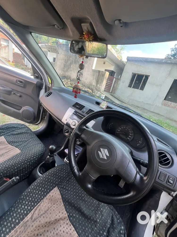 Maruti Suzuki Dzire 2011