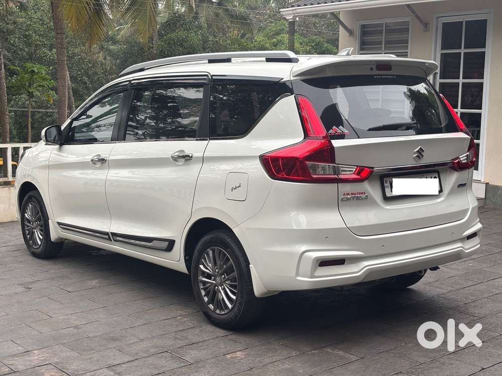 Maruti Suzuki Ertiga Zxi Plus Shvs, 2021, Petrol