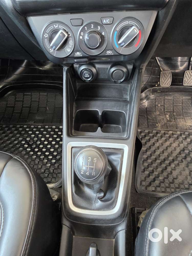 Maruti Suzuki Swift 1.2 Lxi (o), 2024, Petrol