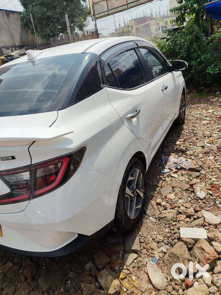 Hyundai Aura Sx 1.2 Cng, 2025, Cng & Hybrids
