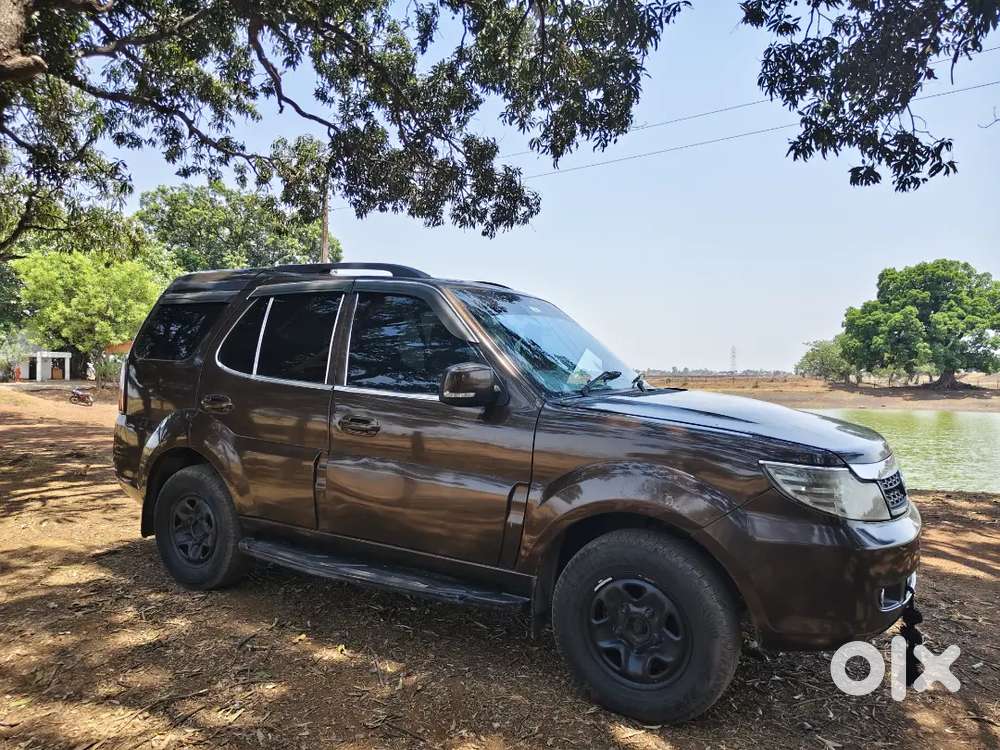 Tata Safari Storme 2014