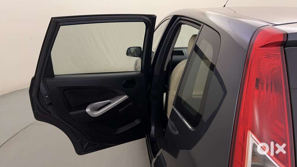 Ford Figo 2010-2012 Petrol Zxi, 2013, Petrol