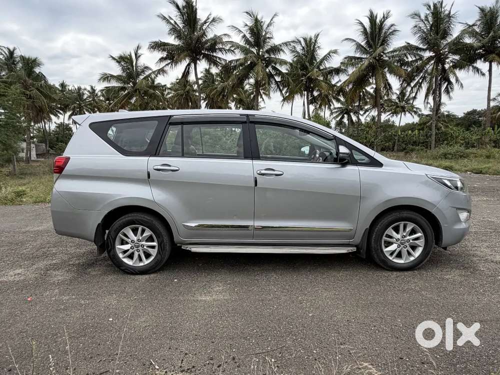 Toyota Innova Crysta 2019