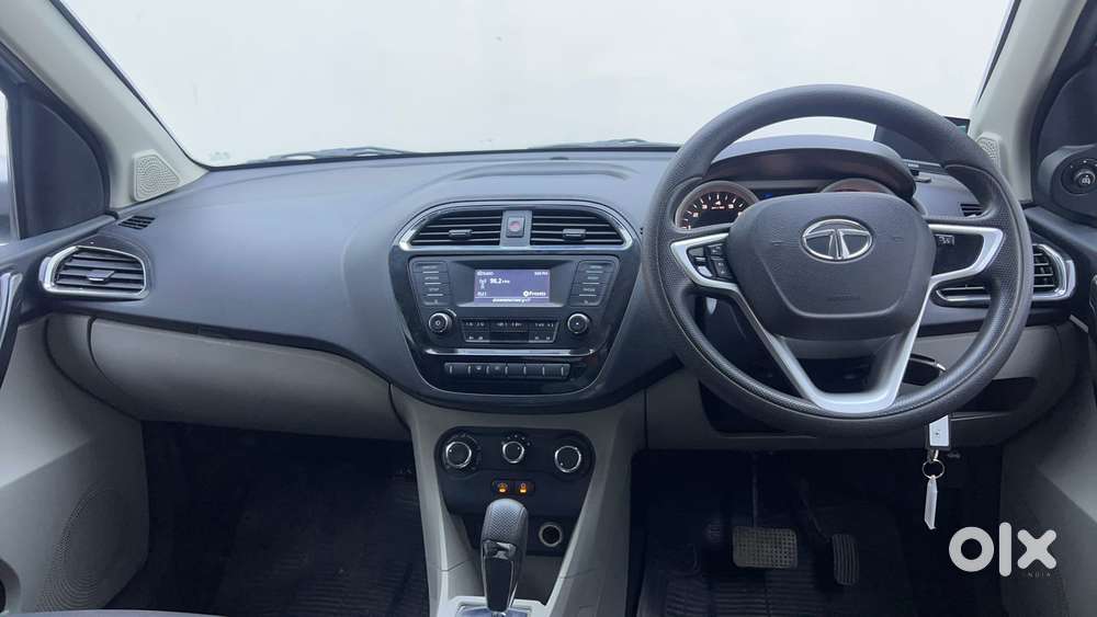 Tata Tiago Xza, 2017, Petrol