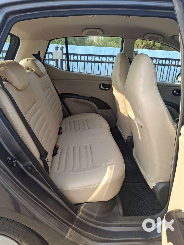 Hyundai I10 Sportz At, 2012, Petrol