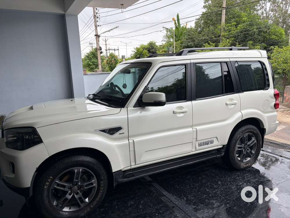 Mahindra Scorpio Classic 2019