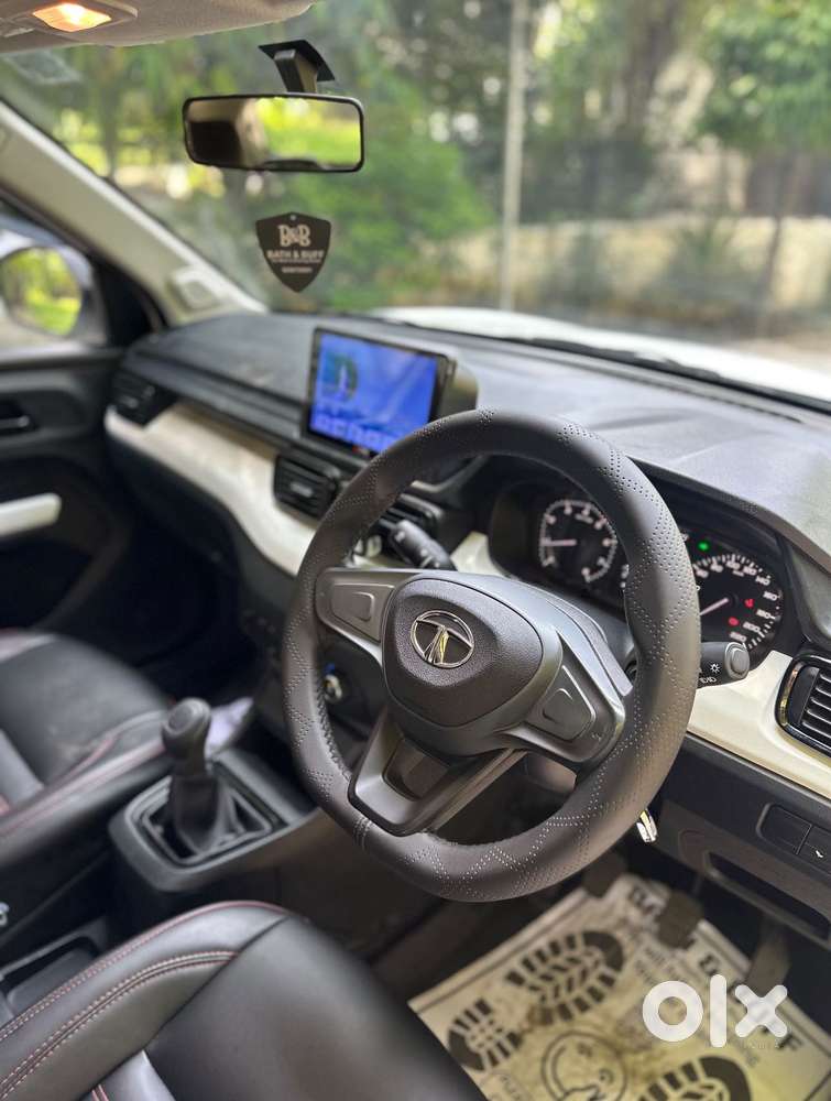 Tata Punch, 2023, Petrol