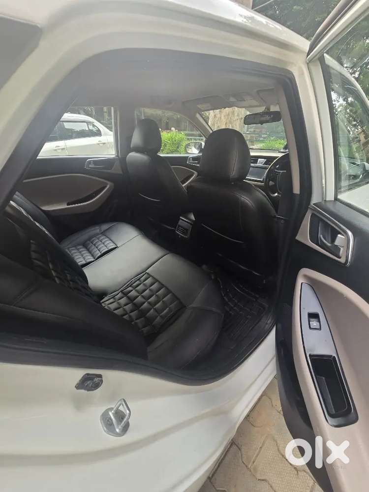 Hyundai I20 Asta 2015 Diesel Top Model Highway  Average  20