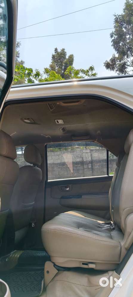 Toyota Fortuner 2011-2016 4x2 Manual, 2013, Diesel