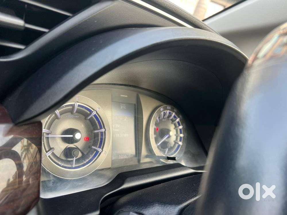 Toyota Innova Crysta 2.4 V 8 Str, 2019, Diesel