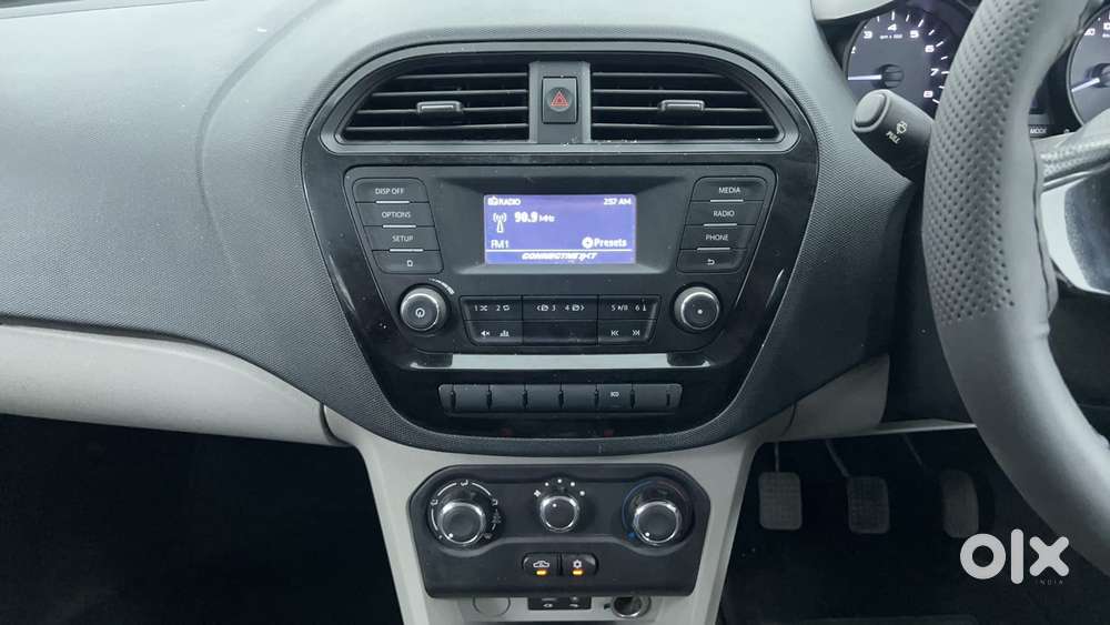Tata Tiago 1.2 Revotron Xt, 2018, Petrol