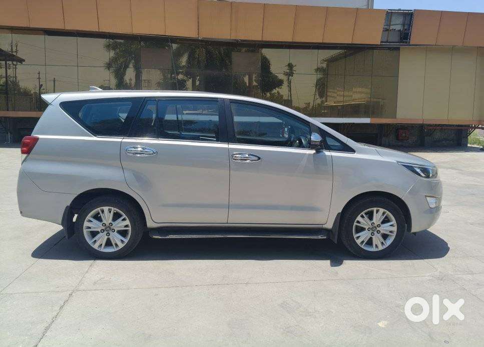 Toyota Innova Crysta 2.8z Automatic, 2018, Diesel