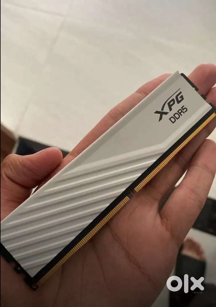 ADATA XPG Lancer Blade 16GB (1 X 16GB) DDR5 6000MHz CL30 RAM (White)