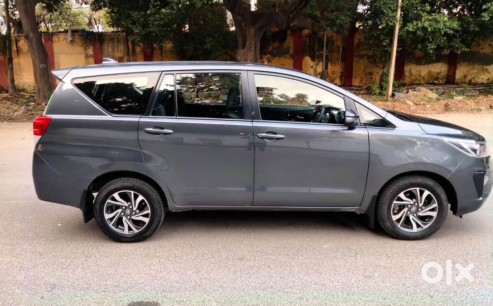 Toyota Innova Crysta [2020-ongoing] 2.4 Gx At 7 Str, 2022, Diesel