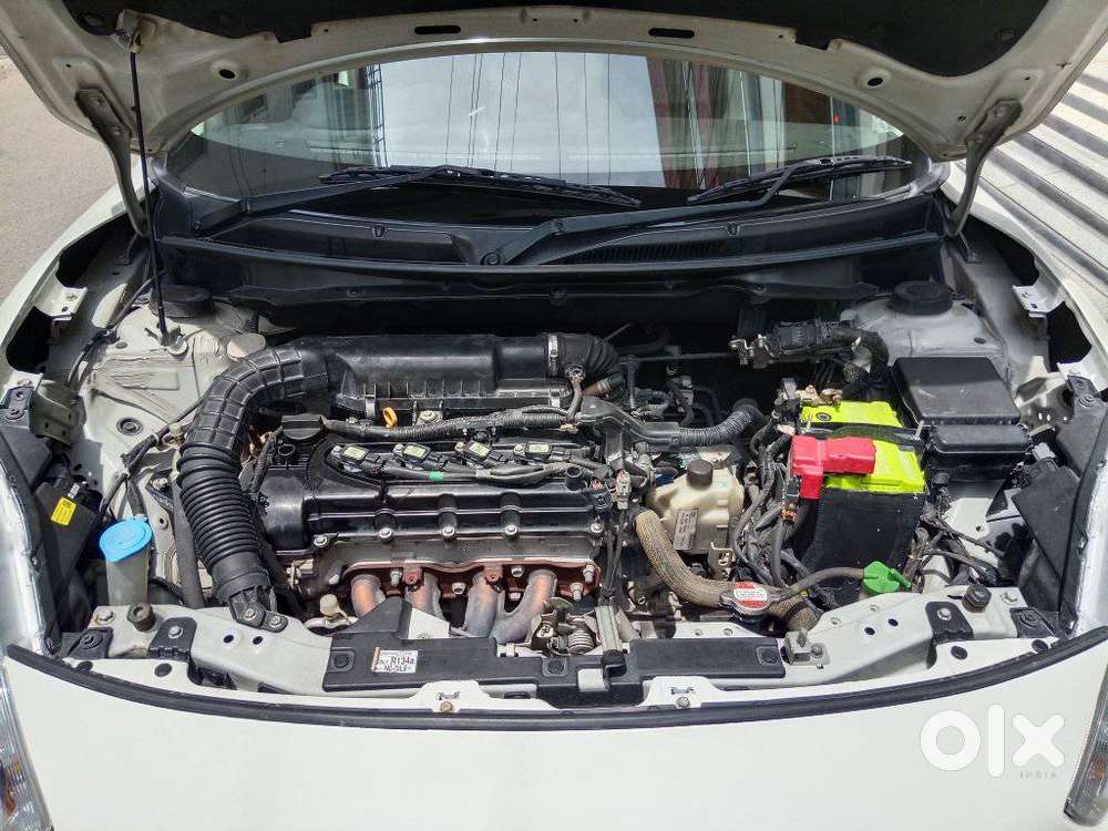 Maruti Suzuki Swift Vxi Ags, 2020, Petrol