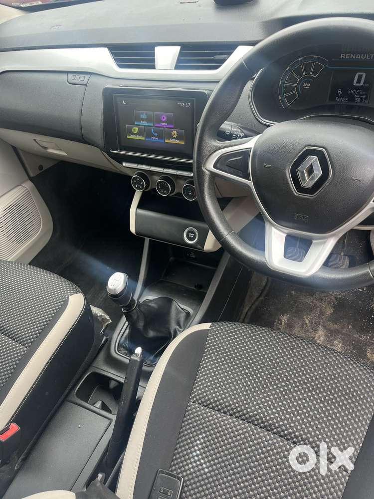 Renault Triber Rxz, 2020, Petrol