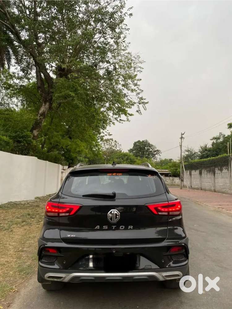 Mg Astor 2022 Petrol 25000 Km Driven