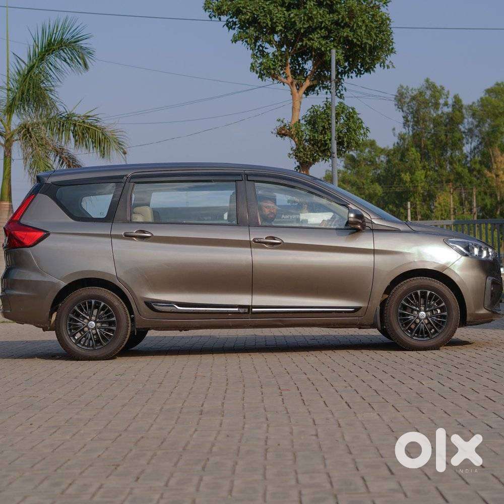 Maruti Suzuki Ertiga 2022-2023 Vxi Cng, 2022, Petrol