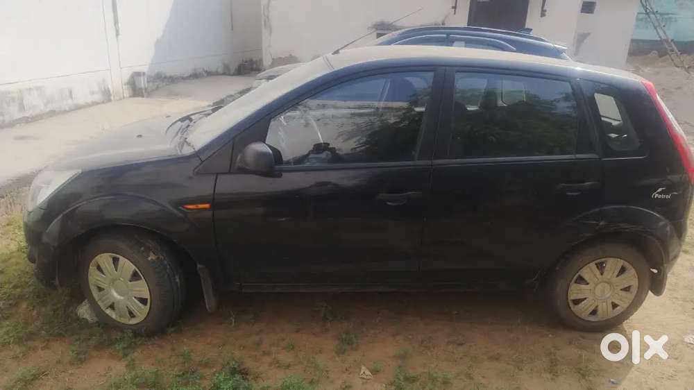 Ford Figo 1.2 Petrol 2010