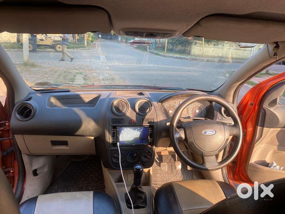 Ford Car Manual 2006