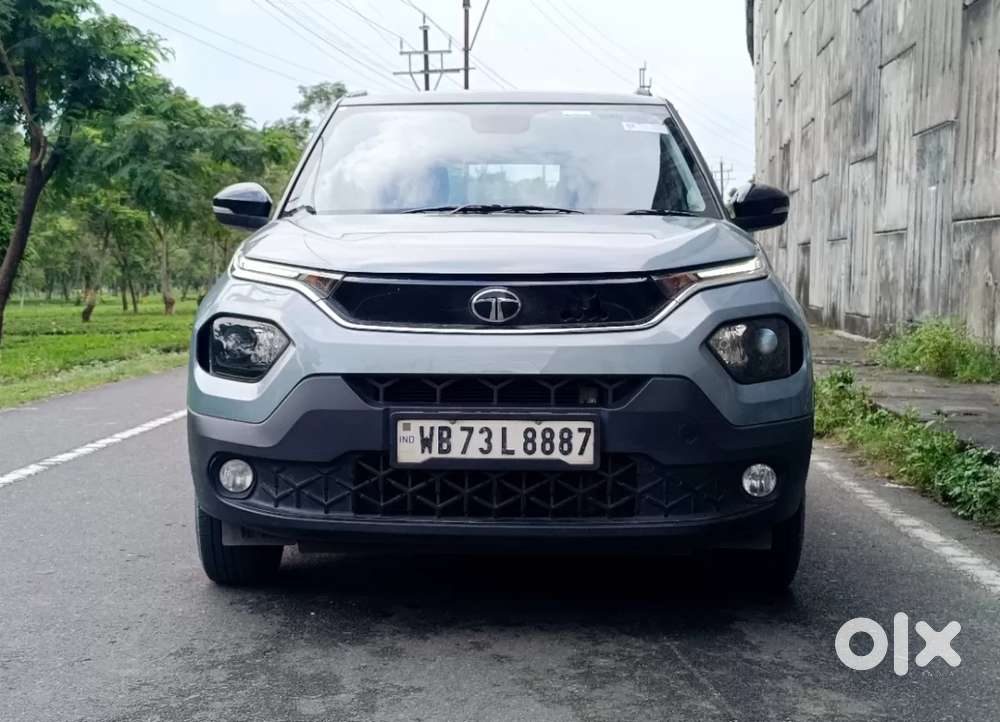 Tata Punch Creative Dual Tone Mt Sunroof, 2025, Petrol