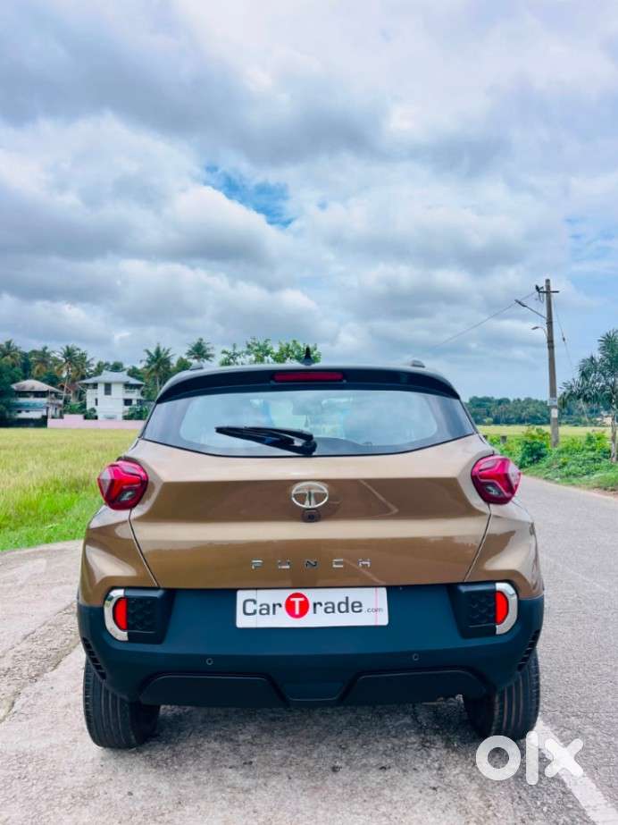 Tata Punch Creative Dual Tone Amt Sunroof, 2023, Petrol