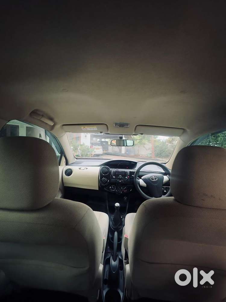 Toyota Etios Liva 2017 Petrol Well Maintained
