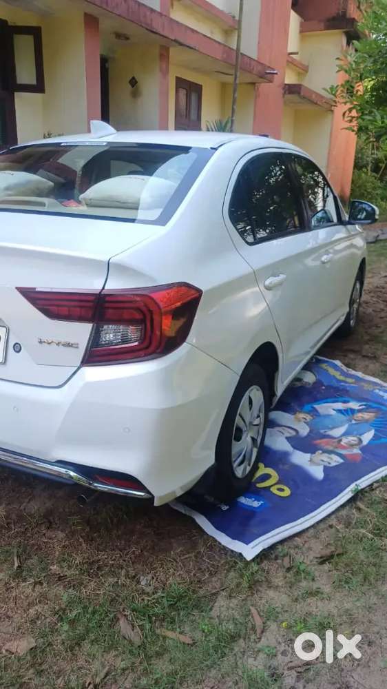 Honda Amaze 1.2 Petrol 2023 In Showroom Conditions